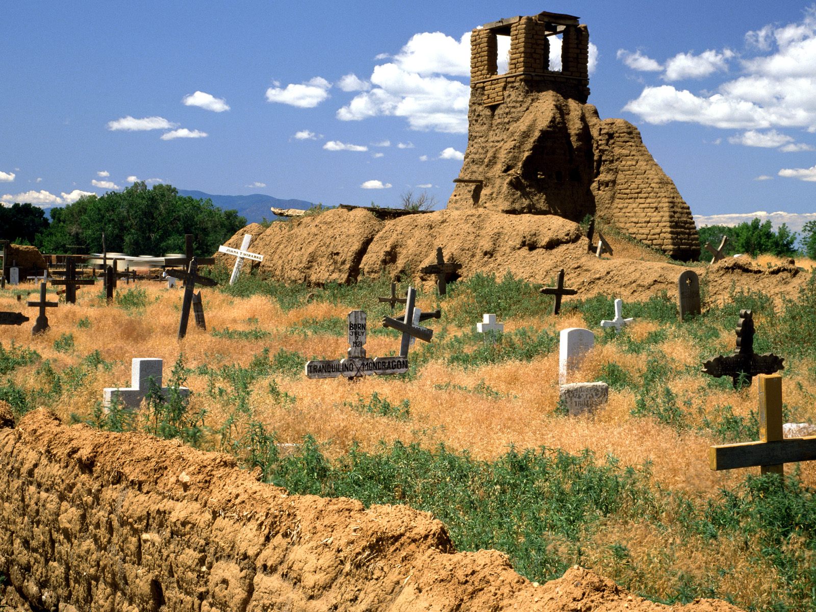 Krajobrazy - The Original Church, Taos Pueblo, New Mexico.jpg