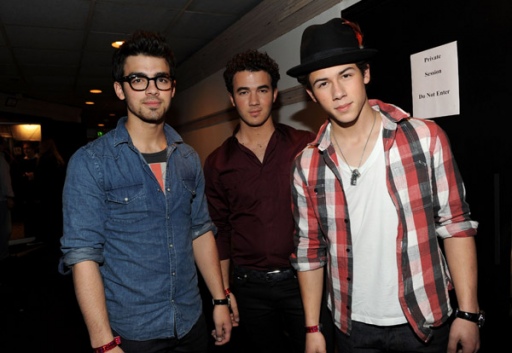 Jonas Brothers - normal_021.jpg