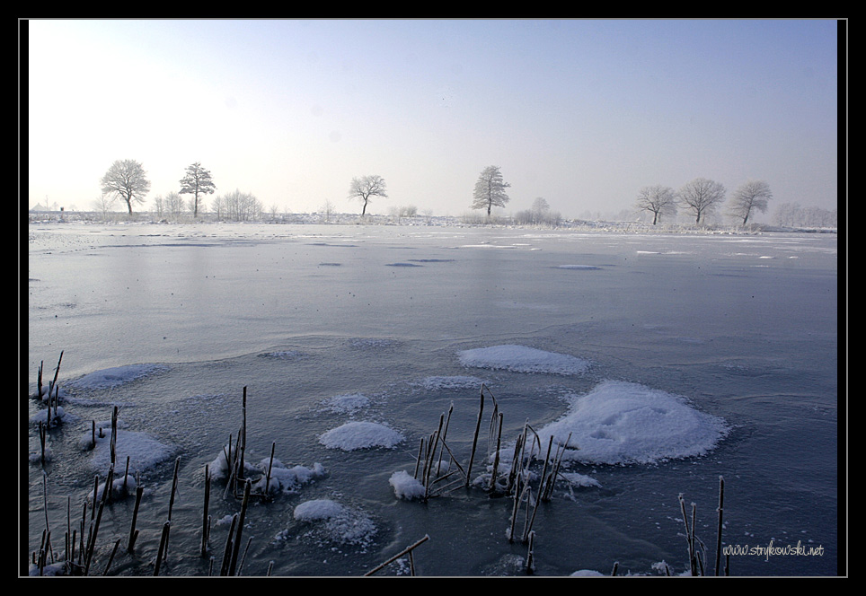 zima - Zdjecia_lodu,_lod_-_fotografie_skutego_lodu_na_jeziorze_1275.jpg