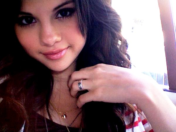 Selena Gomez - 00017919.jpg