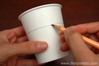 Zajęcia plastyczno-techniczne2 - papercupflowerbasket-step1.jpg