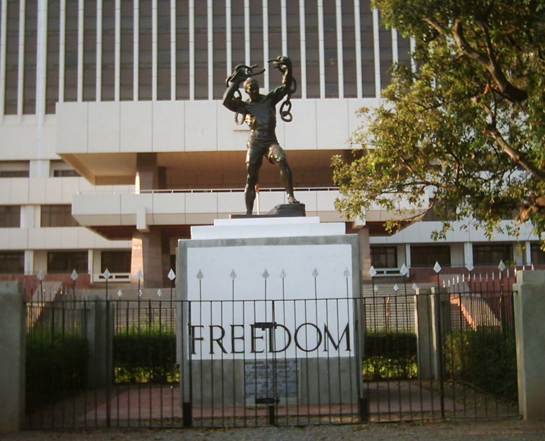 Zambia - Lusaka_monument.jpg